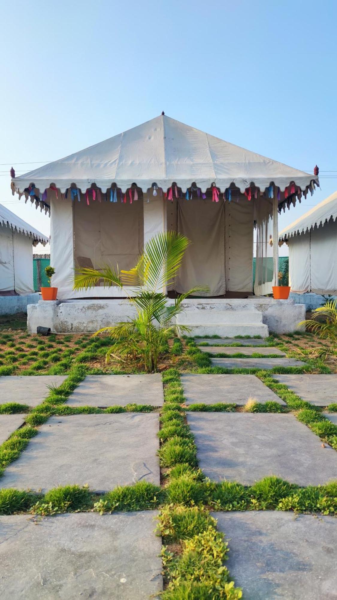 Murali Guesthouse Hampi Bagian luar foto