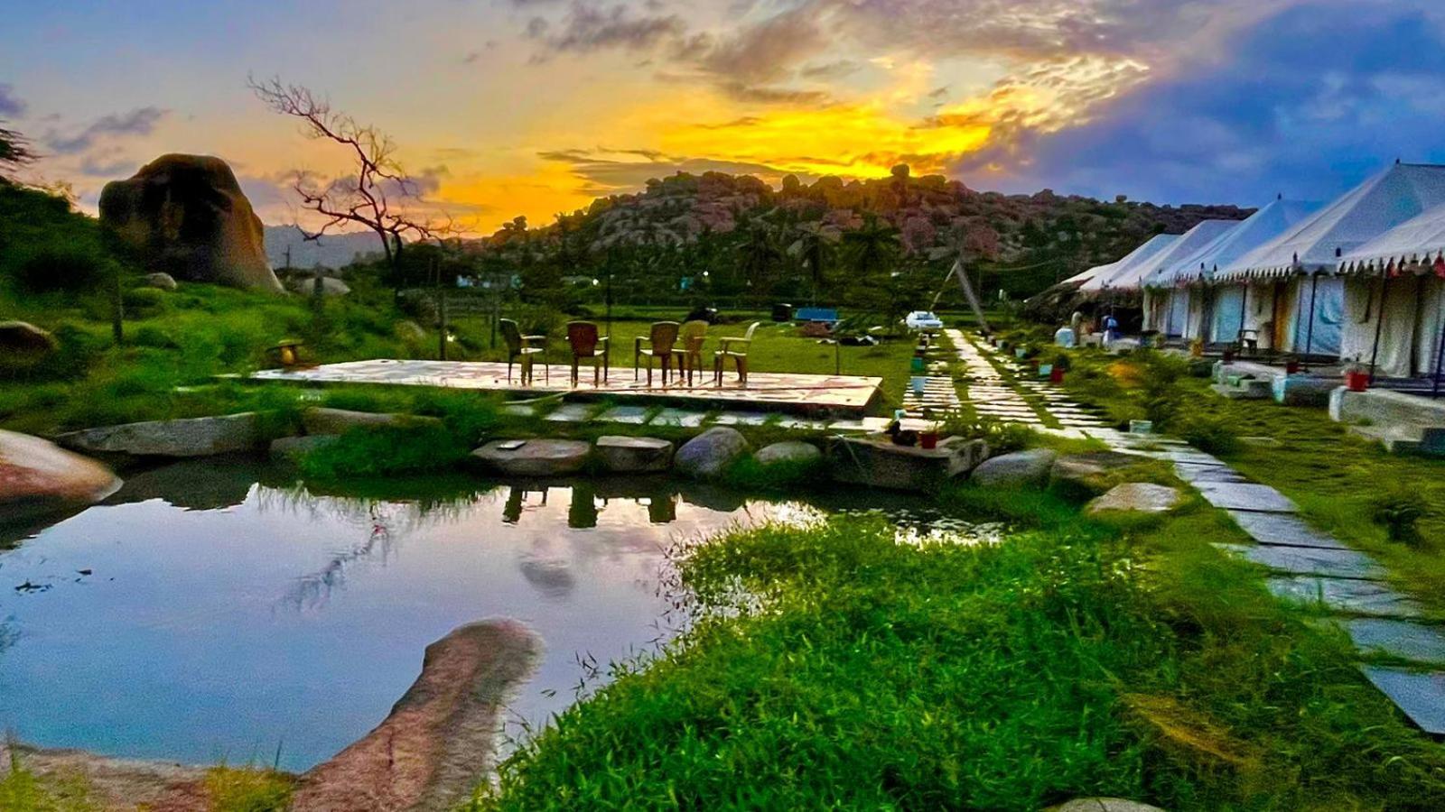 Murali Guesthouse Hampi Bagian luar foto