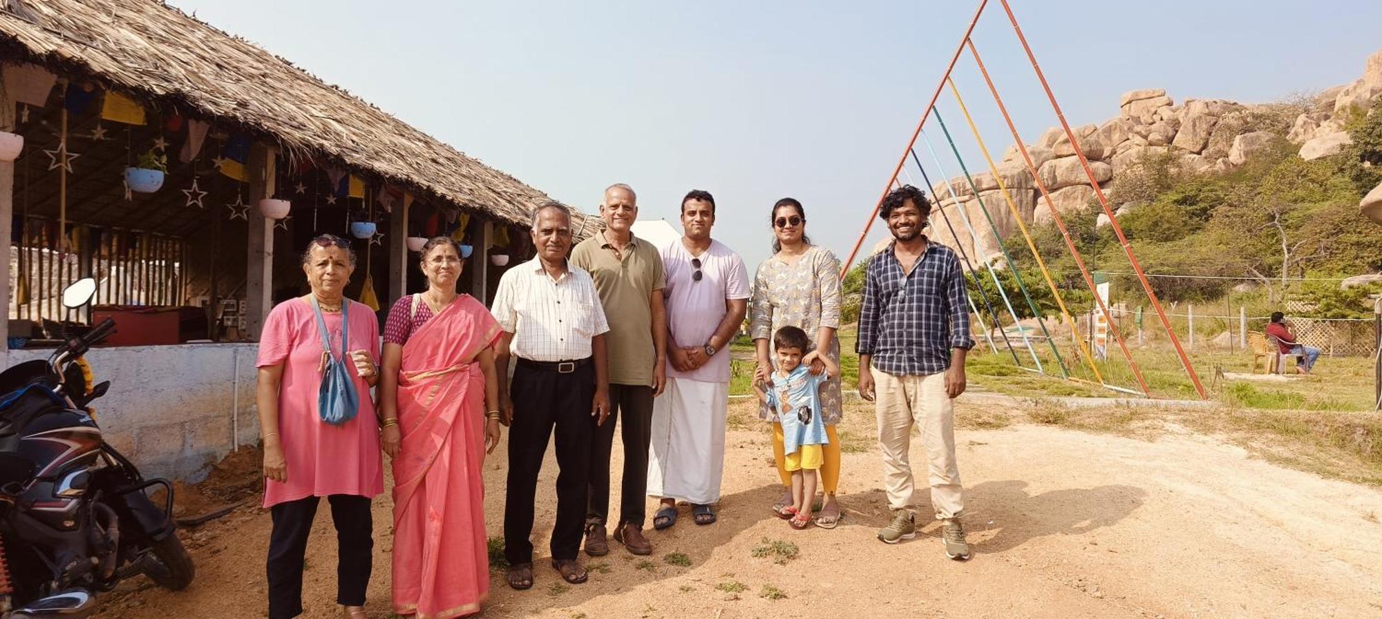 Murali Guesthouse Hampi Bagian luar foto
